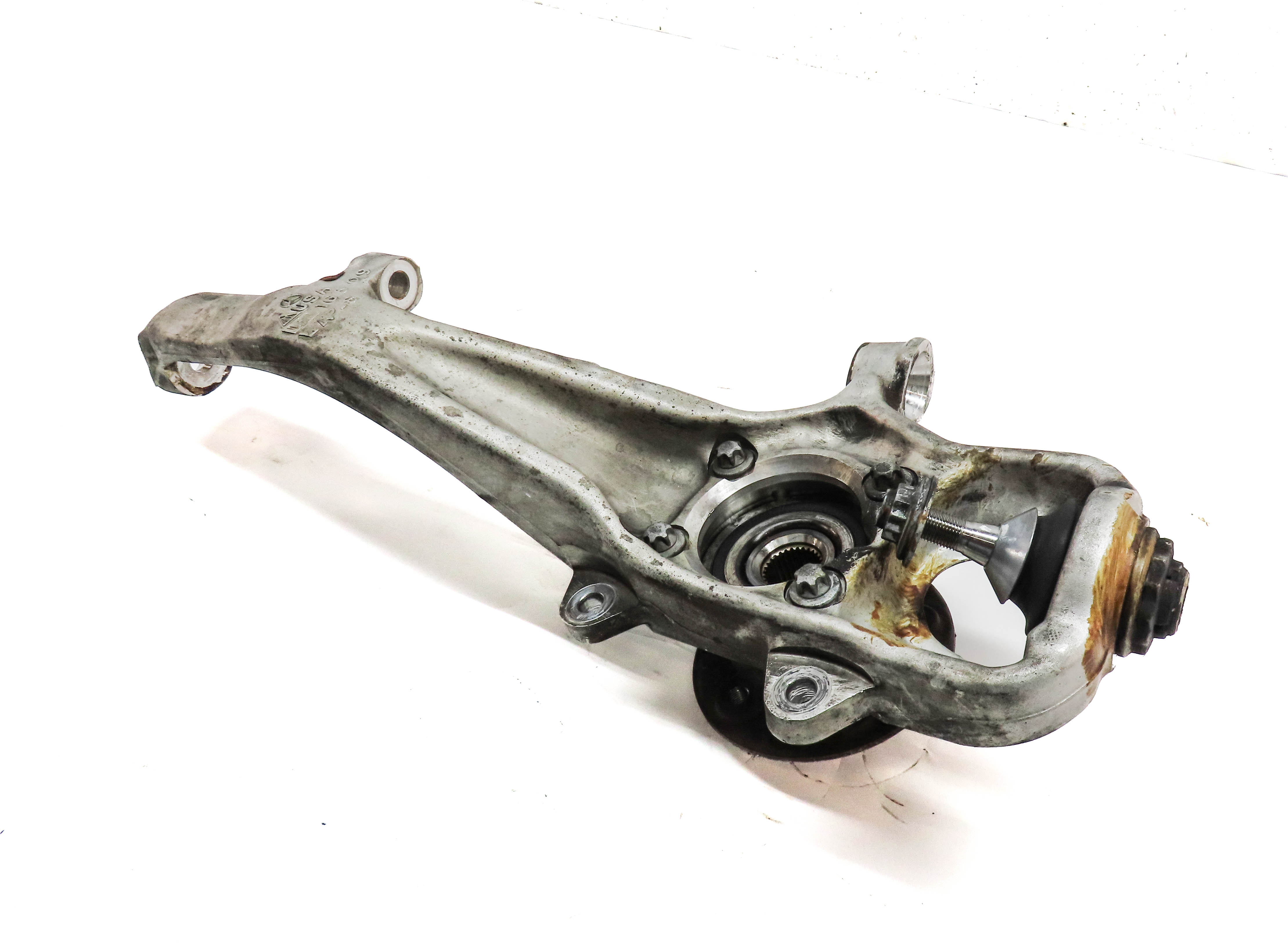 12-19 MERCEDES GL350 GL550 ML350 ML550 (W166 X166) LEFT FRONT SPINDLE KNUCKLE — exact item pictured